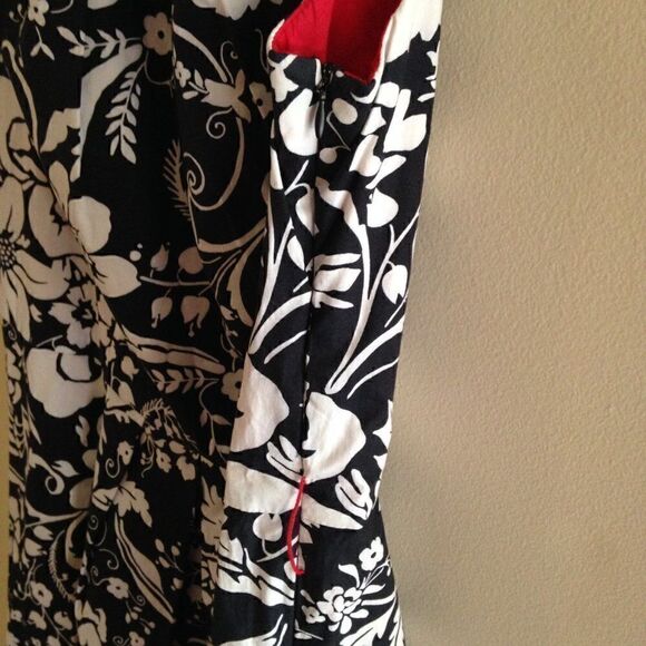 Signature by Robbie Bee Black Floral Dress Size 8 - Picture 3 of 5